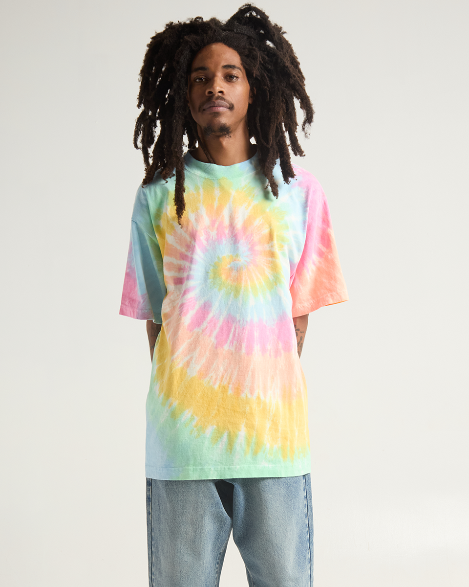 Tie dye là gì? Xu hướng mix đồ Tie dye TRENDY mới nhất 2024