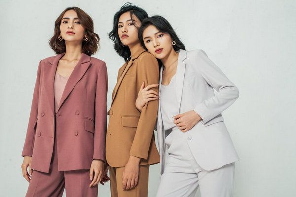 10+ Cách Phối Đồ Với Blazer Đen Sang Chảnh, Ấn Tượng Nhất