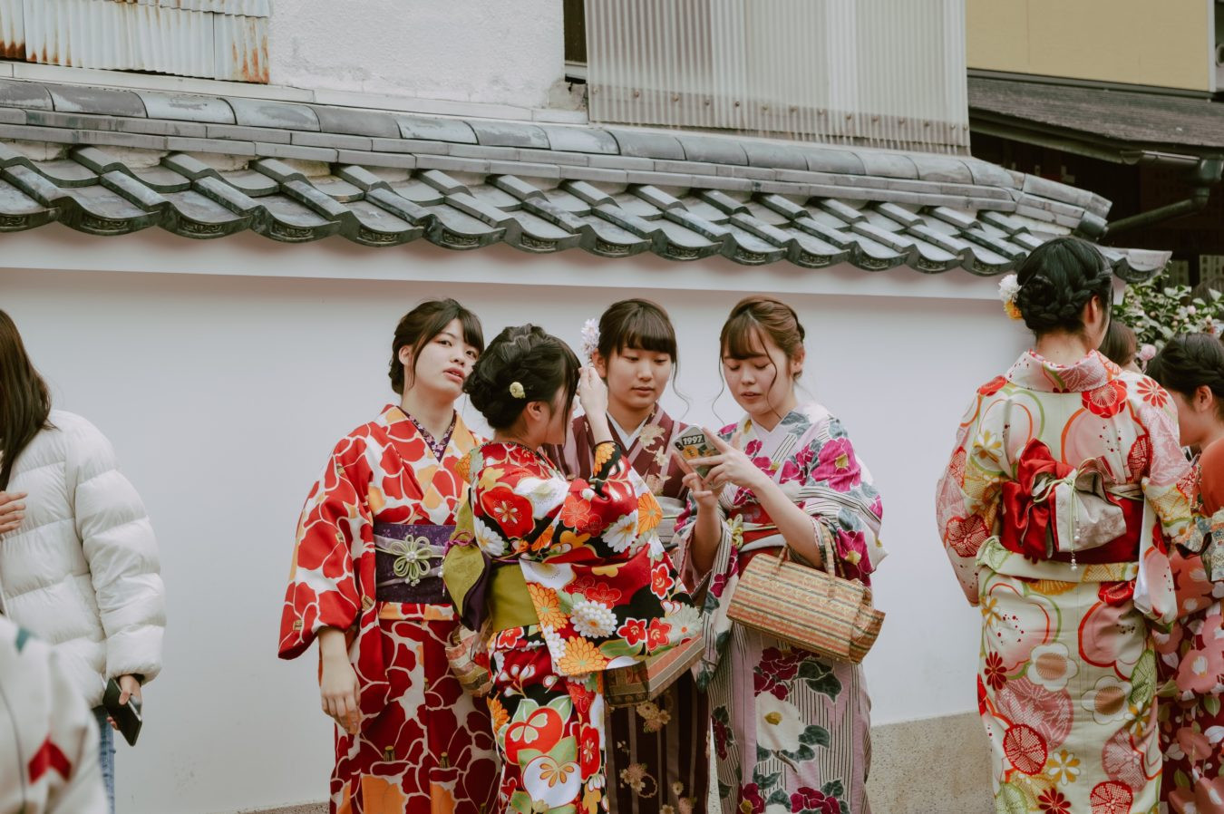 Kimono Là Trang Phục Gì? 10+ Cách Mặc Kimono Đúng Chuẩn Xứ Sở Hoa Anh Đào