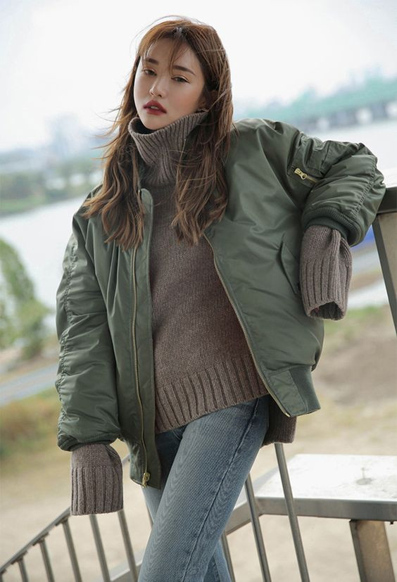 Áo khoác bomber là gì? Mẹo phối đồ cực chất với bomber
