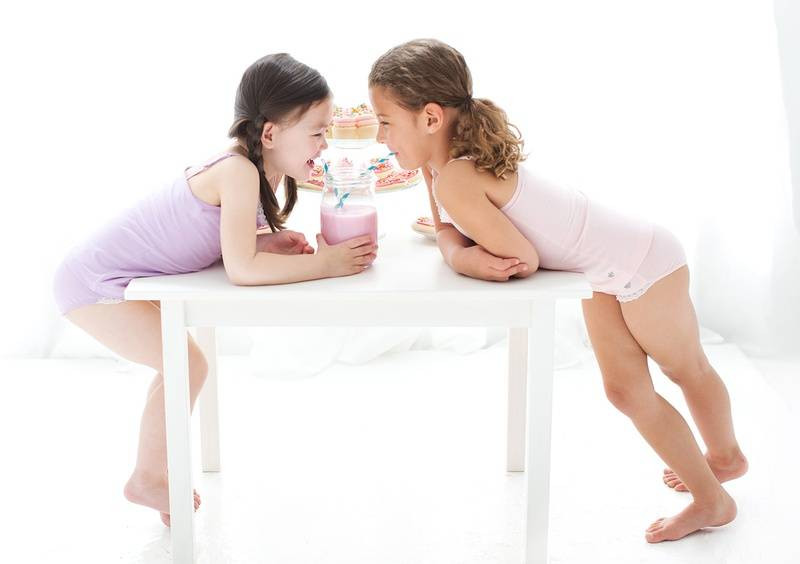 Bé gái mấy tuổi nên mặc quần lót? Tips chọn quần lót cho bé gái