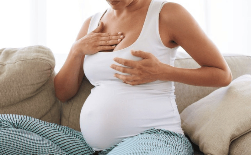 Bóp ngực nhiều có to ra không? Cách xoa bóp ngực chống chảy xệ