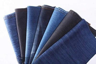 Mix and match: Chân váy jeans mặc với áo gì đẹp – độc – chất?