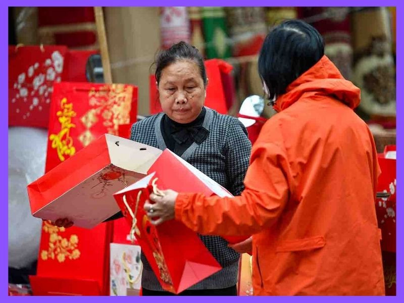 Đầu năm có nên mua quần áo mới không? Xem ngay lý do sau