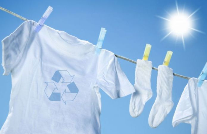 Nguyên nhân và cách khử mùi hôi chân khi mang giày hiệu quả