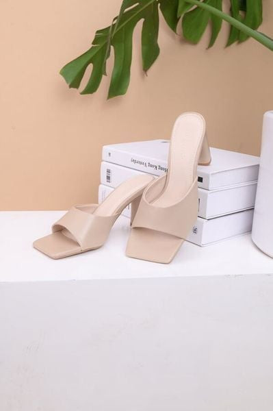Những lưu ý khi mang guốc xỏ ngón dành cho phái nữ