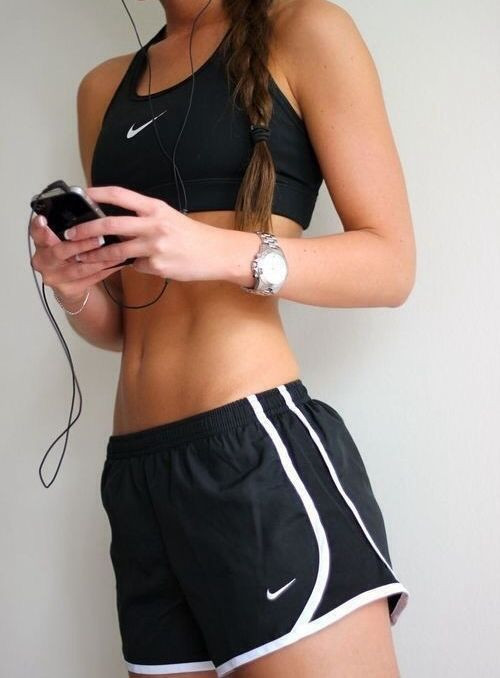 Tập gym là gì? Đi tập gym mặc gì chuẩn đẹp – gọn – thoải mái?